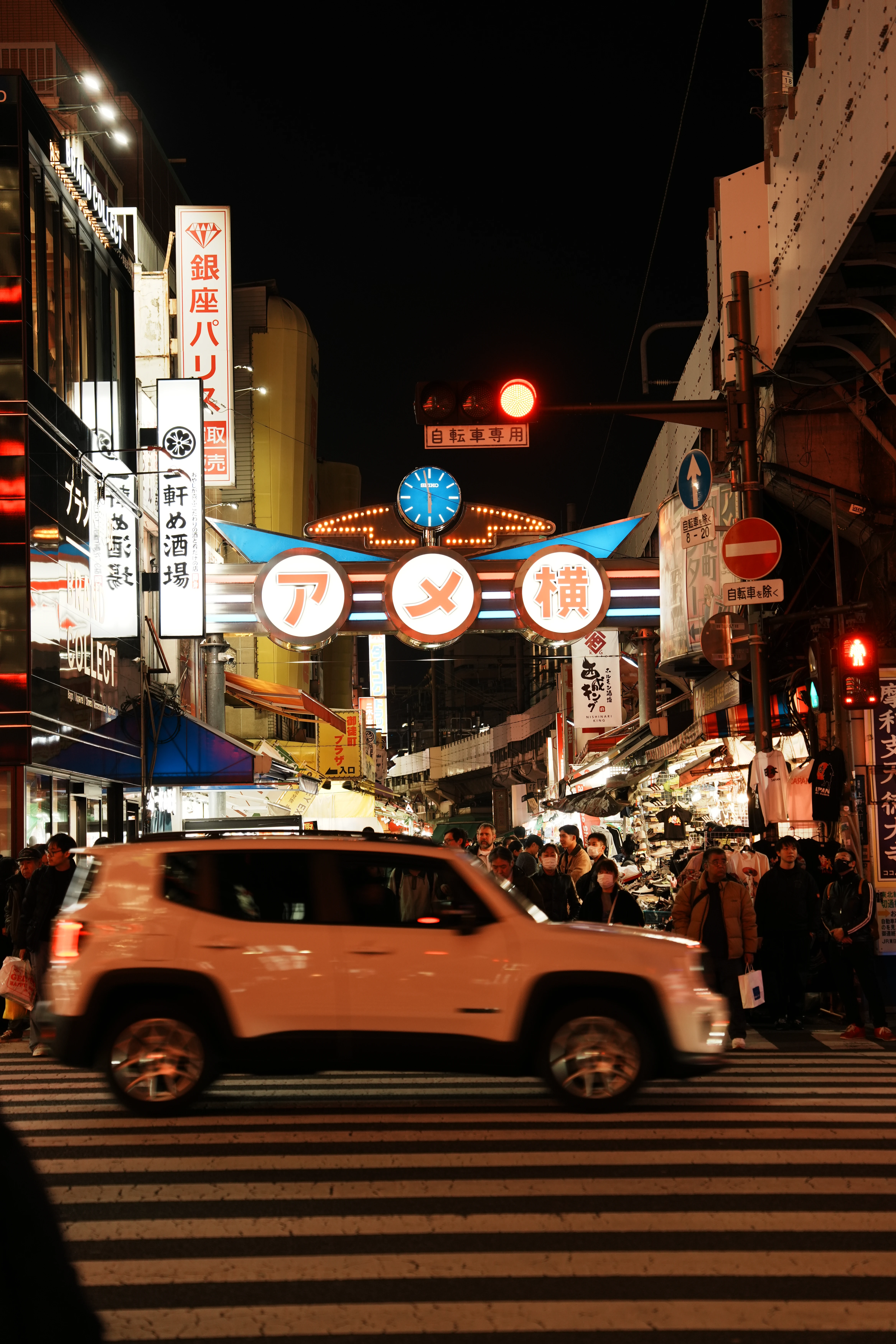 The lights of Ameyoko